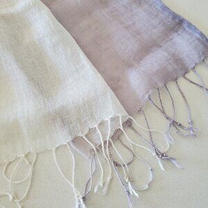 (LIKE NEW) 100% Linen Scarf Lavender/White